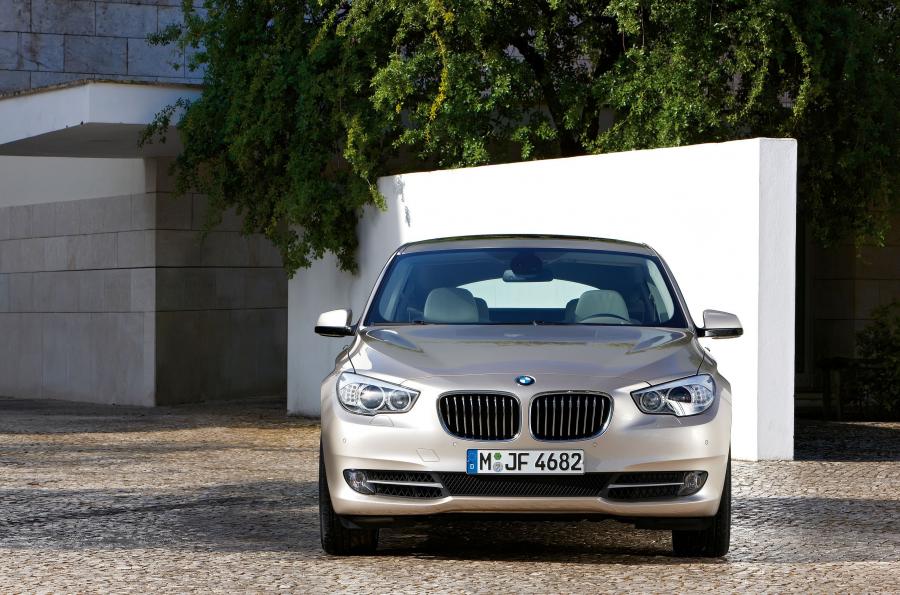  BMW 5-Series GT 2010 года  (фото 38 из 133)